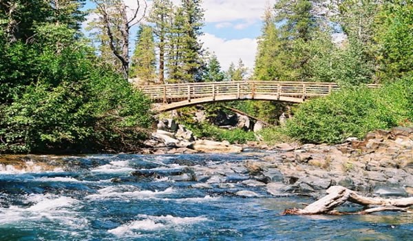 RAINBOW FALLS TRAIL